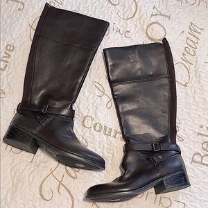 NWT Bandolino Dark Brown Knee High Boots Womens Sz 8.5 Zippers and Buckle Winter